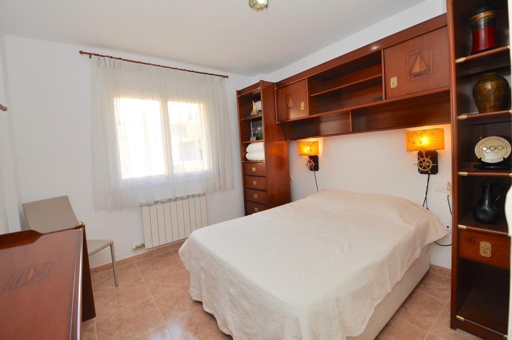 Apartament Duplex Llaverias 滨海略雷特 外观 照片