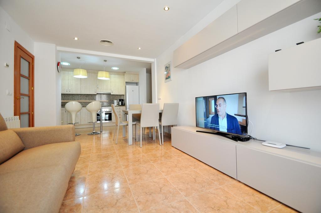 Apartament Duplex Llaverias 滨海略雷特 外观 照片