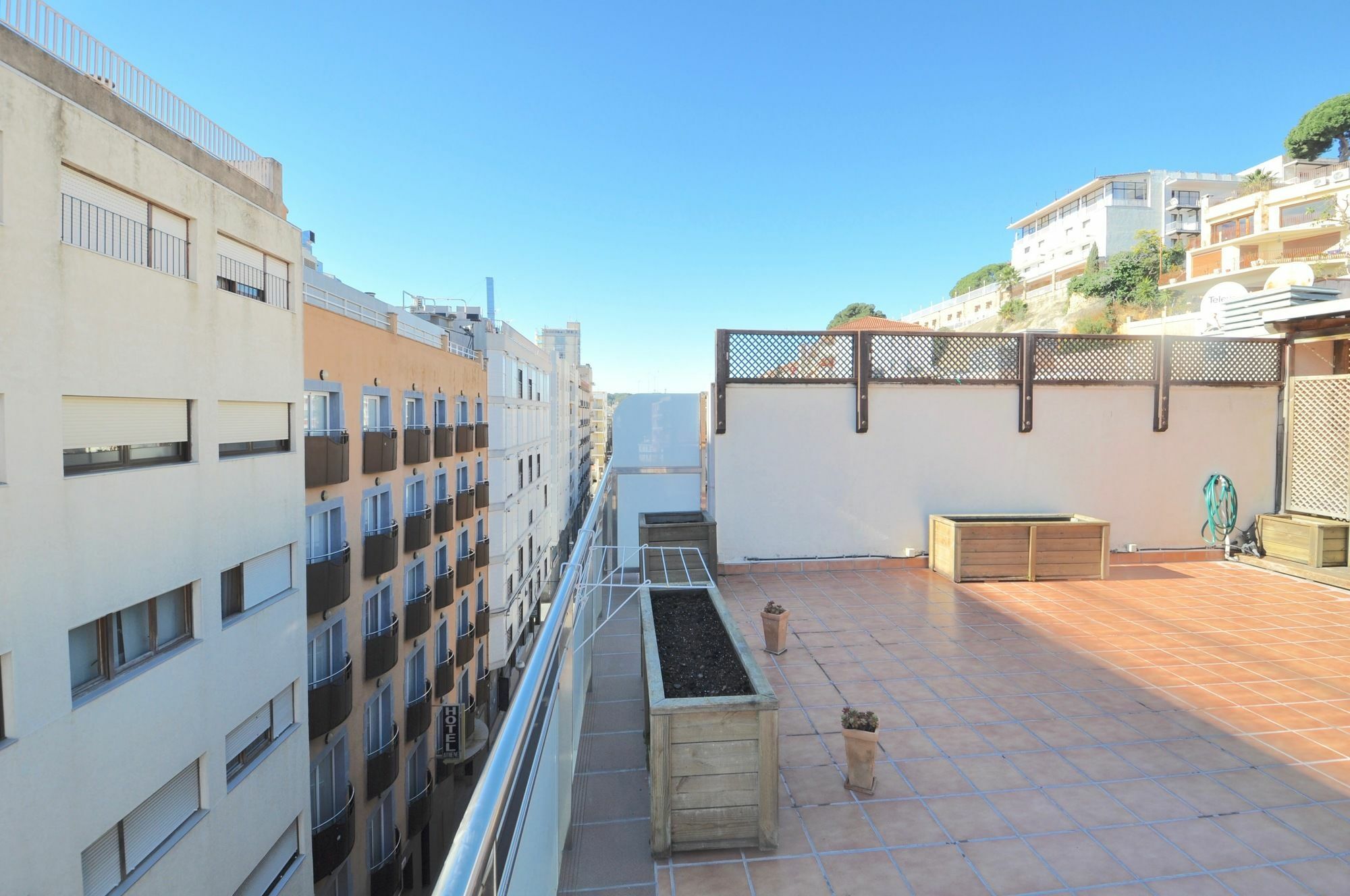 Apartament Duplex Llaverias 滨海略雷特 外观 照片